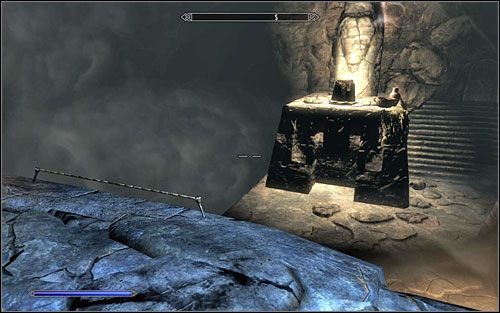 Kiedy pokonasz strażnika i przejdziesz przez kolejne drzwi, znajdziesz się w bardzo dziwnej, mrocznej sali - Powrót ciemności | Questy Gildii Złodziei | Solucja Skyrim - Skyrim - poradnik, mapy, questy