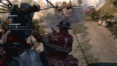 Aby zdobyć pełną synchronizację, staraj się eliminować jak największą liczbę celi, nie tracąc czasu na nietrafione ataki, a zamiast zwykłych ciosów, chwytaj przeciwników i rzucaj nimi w pozostałych (przytrzymaj B) - Sekwencja 8 - Koniec pewnej epoki (3) | Opis przejścia - Assassins Creed: Revelations PC - kompletny poradnik do gry