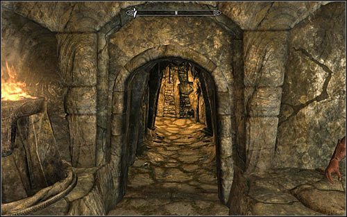 Możesz ruszać dalej i oczywiście w dalszym ciągu warto podróżować w towarzystwie legionistów - Wyszczerbiona Korona (2) | Questy Legionu Cesarskiego | Solucja Skyrim - Skyrim - poradnik, mapy, questy