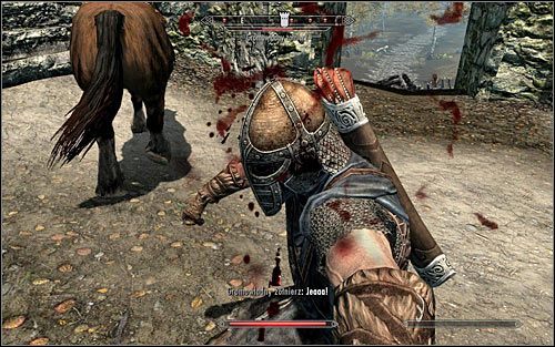 Jeżeli zamierzasz staczać bezpośrednie walki z gromowładnymi żołnierzami, to wybierz dowolne wejście do fortu i przystąp do atakowania przeciwników zgromadzonych na głównym dziedzińcu (powyższy screen) - Bitwa o fort Zielony Mur | Questy Legionu Cesarskiego | Solucja Skyrim - Skyrim - poradnik, mapy, questy