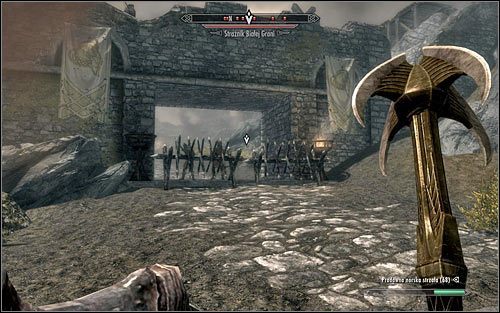 Ruszaj za pozostałymi Gromowładnymi, kierując się na północ, a konkretnie w stronę pierwszej barykady rozstawionej przez broniące się siły wroga na jedynej drodze do miasta - Bitwa o miasto Biała Grań (1) | Questy buntu Gromowładnych | Solucja Skyrim - Skyrim - poradnik, mapy, questy