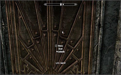 Poszukiwany amulet znajduje się w jednej z okolicznych sypialni na parterze, ale niestety dotarcie do niego nie będzie łatwe - Istotna danina (1) | Questy buntu Gromowładnych | Solucja Skyrim - Skyrim - poradnik, mapy, questy