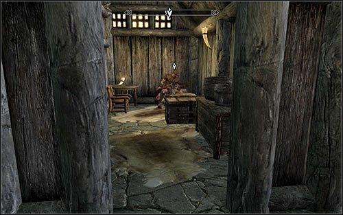 Po tym jak kurier pojawi się w gospodzie warto dodatkowo odczekać aż wybierze się na spoczynek (powyższy screen) - Fałszywy front | Questy buntu Gromowładnych | Solucja Skyrim - Skyrim - poradnik, mapy, questy