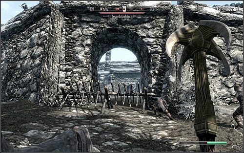 Podobnie jak wcześniej, gra da Ci pewną swobodę w kwestii wyboru wejścia do fortu - Bitwa o fort Hraggstad | Questy buntu Gromowładnych | Solucja Skyrim - Skyrim - poradnik, mapy, questy
