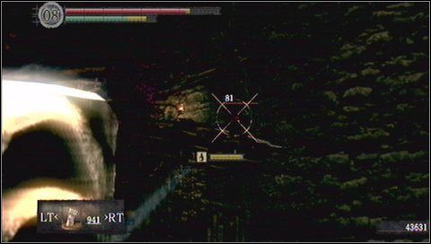 Przemieszczamy się dalej, eliminując ghoule, które mogą wspiąć się na nasz poziom, gdy nas zobaczą - Blighttown (2) | Opis przejścia Dark Souls - Dark Souls - poradnik do gry