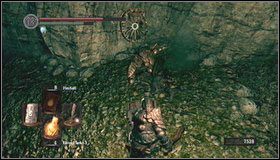 Od Vamosa wychodzimy przez przygotowaną przez niego dziurę - The Catacombs (3) | Opis przejścia Dark Souls - Dark Souls - poradnik do gry