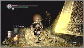 Zjeżdżamy niżej po kolejnej kładce - Tomb of Kings (1) | Opis przejścia Dark Souls - Dark Souls - poradnik do gry