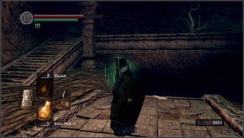 Za komnatą z demonem trafimy na 2 kolejne posągi i rozwidlenie - schody w górę lub w dół - Demon Ruins (2) | Opis przejścia Dark Souls - Dark Souls - poradnik do gry