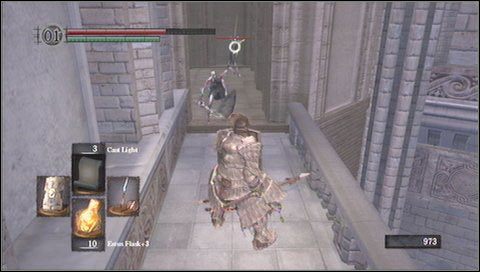 Wchodzimy schodami do góry i skręcamy w prawo do biblioteki - The Dukes Archives II (1) | Opis przejścia Dark Souls - Dark Souls - poradnik do gry