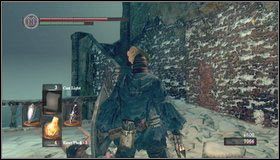 Zanim udamy się dalej murami, warto zajrzeć na wieżę po lewej - Bonus- Painted World of Ariamis (1) | Opis przejścia Dark Souls - Dark Souls - poradnik do gry