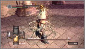 Po rozpoczęciu walki biegniemy na Gwyndolin, stosując się do powyższych wskazówek jak unikać ataki - Dark Sun Gwyndolin | Jak zabić bossa w Dark Souls - Dark Souls - poradnik do gry