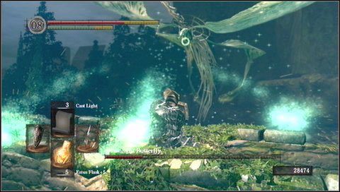 3) Atak promieniem - powolny promień, który zmierza w stronę herosa - Moonlight Butterfly | Jak zabić bossa w Dark Souls - Dark Souls - poradnik do gry