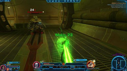Po zniszczeniu droida możesz przeszukać skrzynię, która stoi pod ścianą naprzeciwko, zaś po prawej, w ślepym zaułku, znajdziesz Datacron - Galactic History 03 (Matrix Shard) | Datacrons | Star Wars The Old Republic - Star Wars: The Old Republic - poradnik do gry