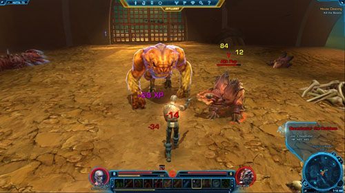 Tak naprawdę największym problemem będzie to, że rundy następują jedna po drugiej i nie masz za wiele czasu na odnowienie sił - (L08) House Cleaning | Bounty Hunter | Star Wars The Old Republic - Star Wars: The Old Republic - poradnik do gry