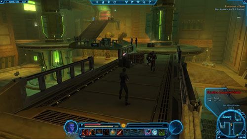 Kiedy już dostaniesz się pod skaner, otwórz okno ekwipunku i załóż na siebie zdobyty Guard Disguise (jest w zakładce Mission Items w oknie ekwipunku) - (L07) Economies of Scale (1) | Imperial Agent | Star Wars The Old Republic - Star Wars: The Old Republic - poradnik do gry
