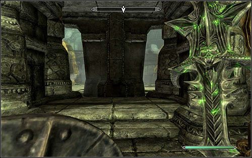 Będziesz teraz przemierzał głównie liniowe korytarze i musisz się niestety liczyć z tym, że po drodze zaatakują Cię jeszcze co najmniej trzy inne pająki - Wyprawa do ruin Bthardamz (2) | Jedyne lekarstwo | Solucja Skyrim - Skyrim - poradnik, mapy, questy