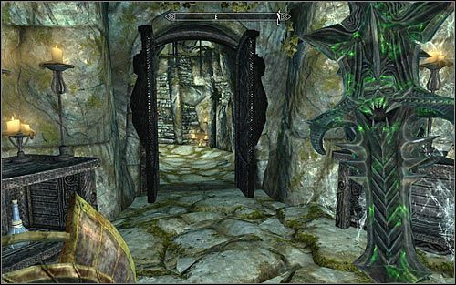 Odwróć się i skieruj w stronę nowo odblokowanego wschodniego przejścia (powyższy screen) - Oczyszczenie świątyni z sił zła (2) | Przedświt | Solucja Skyrim - Skyrim - poradnik, mapy, questy