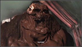 Po dotarciu na miejsce obejrzysz dłuższą scenkę przerywnikową #1, wyjaśniającą wcześniejsze występy z udziałem cudownie uzdrowionego Jokera i obrazującą moment śmierci Talii al Ghul - Zdobądź lekarstwo od Jokera i nie dopuść, żeby stał się nieśmiertelny | Główny wątek - Batman: Arkham City - poradnik do gry