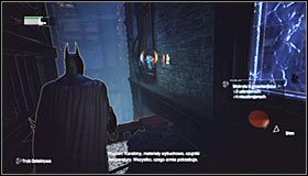 Po dotarciu na nową półkę popatrz do góry i skorzystaj z haka w celu przedostania się na wyższy poziom #1 - Kruchy sojusz (2) | Misje poboczne w Batman Arkham City - Batman: Arkham City - poradnik do gry