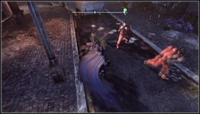 Docelowo powinieneś dotrzeć do siatki #1 i musisz się tu oczywiście wspiąć żeby przeskoczyć na drugą stronę - Kradzież tożsamości | Misje poboczne w Batman Arkham City - Batman: Arkham City - poradnik do gry