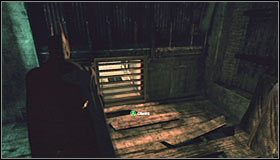 Popatrz do góry i odszukaj półkę, której można złapać się z pomocą haka #1 - Szarada Enigmy (5) | Misje poboczne w Batman Arkham City - Batman: Arkham City - poradnik do gry