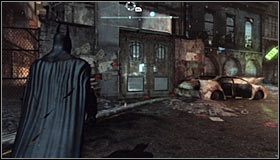 Po dotarciu na miejsce konieczne może się okazać zlikwidowanie kilku przebywających w tej okolicy więźniów #1, ale nie powinno z tym być problemów - Telefoniczny morderca | Misje poboczne w Batman Arkham City - Batman: Arkham City - poradnik do gry