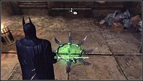 Ponownie poleć teraz na południe, przy czym ostatnia trzecia płyta naciskowa znajduje się już na ziemi #1 - Park Row - Trofea Batmana (16-23) | Zagadki w Batman Arkham City - Batman: Arkham City - poradnik do gry