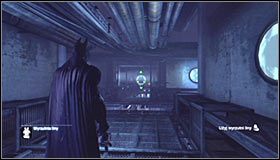 Ustaw się na płycie znajdującej się najbliżej trofeum #1 i obróć się na wschód - Mila Rozrywki - Trofea Batmana (21-30) | Zagadki w Batman Arkham City - Batman: Arkham City - poradnik do gry