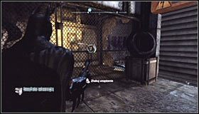 Po znalezieniu się w środku zatrzymaj się na płycie naciskowej #1 - Dzielnica przemysłowa - Trofea Batmana (31-37) | Zagadki w Batman Arkham City - Batman: Arkham City - poradnik do gry