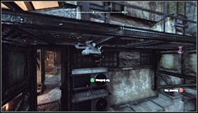 Ostrożnie opuść się #1, po czym skorzystaj z umiejętności wspinania się po sufitach, wciskając lewy CTRL (lub prawy trigger na padzie) - Dzielnica przemysłowa - Balony, Trofea Kobiety-Kota | Zagadki - Batman: Arkham City - poradnik do gry