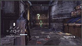 Zacznij od ustawienia się na płycie naciskowej #1 - Zaułki - Trofea Batmana (17-23) | Zagadki w Batman Arkham City - Batman: Arkham City - poradnik do gry