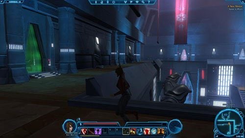 Zanim jednak uda ci się z nim porozmawiać, zostaniesz zaczepiony przez grupę czterech młodych akolitów (m - (L07) A New Master | Sith Warrior | Star Wars The Old Republic - Star Wars: The Old Republic - poradnik do gry