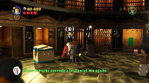 W podziękowaniu czarodziej da nam kilka klocków, z których składamy czarem WL, zielone pokrętło - Mroczne czasy (2) | Opis przejścia - Rok 5 | LEGO Harry Potter Lata 5-7 - LEGO Harry Potter: Lata 5-7 - poradnik do gry