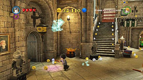 Cały czas udajemy się za Bezgłowym Nickiem, który doprowadzi nas wprost na zajęcia - Mroczne czasy (3) | Opis przejścia - Rok 5 | LEGO Harry Potter Lata 5-7 - LEGO Harry Potter: Lata 5-7 - poradnik do gry