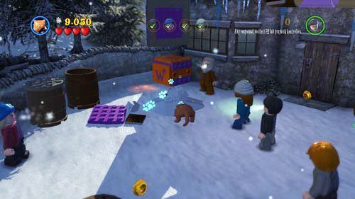 Kolejny znajdziemy pod zaspą śniegu, odkopujemy oczywiście Krzywołapem - Gwardia Dumbledorea (2) | Opis przejścia - Rok 5 | LEGO Harry Potter Lata 5-7 - LEGO Harry Potter: Lata 5-7 - poradnik do gry
