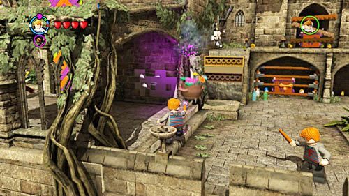 Ostatni znajduje się w wiszącej donicy po lewej stronie placu - Czas na psoty | Opis przejścia - Rok 5 | LEGO Harry Potter Lata 5-7 - LEGO Harry Potter: Lata 5-7 - poradnik do gry