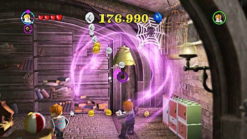 Wewnątrz musimy znaleźć trzy części wielkiej rakiety - Czas na psoty | Opis przejścia - Rok 5 | LEGO Harry Potter Lata 5-7 - LEGO Harry Potter: Lata 5-7 - poradnik do gry