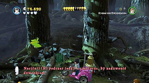 Wskakujemy (klawisz U) na rower i jeździmy z punktu do punktu kolejno strasząc ptaki (klawisz H) - Wielki wirtuoz | Opis przejścia - Rok 5 | LEGO Harry Potter Lata 5-7 - LEGO Harry Potter: Lata 5-7 - poradnik do gry