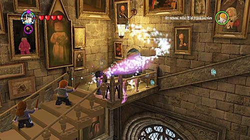 W miejscu gdzie duch skręcił znajdziemy klocki, z których składamy więcej schodów - Lekcja 3 - Wywar Żywej Śmierci | Opis przejścia - Rok 6 | LEGO Harry Potter 5-7 - LEGO Harry Potter: Lata 5-7 - poradnik do gry