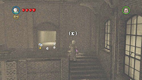 Dumbledorem przechodzimy przez otwarte drzwi - Odwiedziny u małego Toma Riddlea | Opis przejścia - Rok 6 - LEGO Harry Potter: Lata 5-7 - poradnik do gry