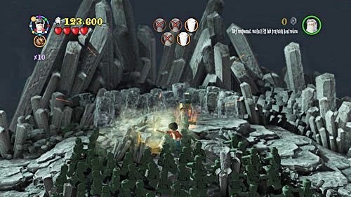 W tym momencie musimy za pomocą Harrego odganiać, zielone stwory, najlepiej użyć do tego czaru RD - Horkruks i dłoń | Opis przejścia - Rok 6 | LEGO Harry Potter Lata 5-7 - LEGO Harry Potter: Lata 5-7 - poradnik do gry