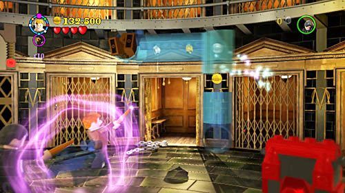 Otwieramy zamknięte na srebrna kłódkę kraty i wyciągamy ze środka brakujący element rury - Magia to potęga | Opis przejścia - Rok 7 | LEGO Harry Potter Lata 5-7 - LEGO Harry Potter: Lata 5-7 - poradnik do gry