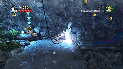 Gdy ta pęknie w środku znajdziemy szkielet ryby-piły, którą wycinamy w dnie wnękę, przez nią przejdziemy dalej - Miecz i medalion | Opis przejścia - Rok 7 | LEGO Harry Potter Lata 5-7 - LEGO Harry Potter: Lata 5-7 - poradnik do gry