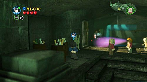 Podchodzimy do 3 beczek, wszystkie niszczymy - Zgredek! | Opis przejścia - Rok 7 | LEGO Harry Potter Lata 5-7 - LEGO Harry Potter: Lata 5-7 - poradnik do gry