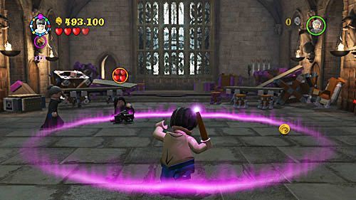 Po trzech takich rzutach zostajemy wyzwani na kolejny pojedynek, tym razem ze Snapem - Powrót do szkoły | Opis przejścia - Rok 7 | LEGO Harry Potter Lata 5-7 - LEGO Harry Potter: Lata 5-7 - poradnik do gry