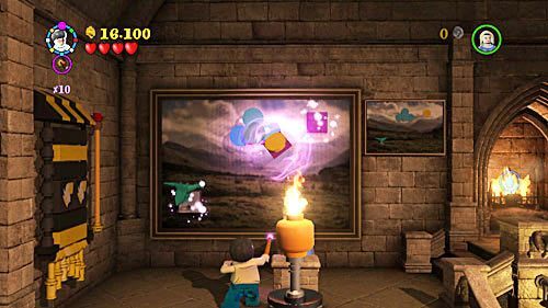 Wraz z Luną ruszamy przez korytarze Hogwartu w poszukiwaniu kolejnego horkruksa - Paląc mosty (1) | Opis przejścia - Rok 7 | LEGO Harry Potter Lata 5-7 - LEGO Harry Potter: Lata 5-7 - poradnik do gry