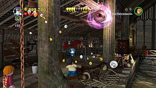 Z wody zostaną wciągnięte klocki, budujemy z nich korbę i zaczynamy kręcić - Łzy Snapea | Opis przejścia - Rok 7 | LEGO Harry Potter Lata 5-7 - LEGO Harry Potter: Lata 5-7 - poradnik do gry