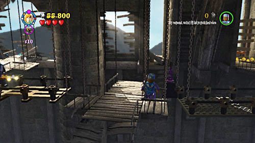 Zaklęciem AG gasimy płomienie, z przypalonych klocków składamy ciężarek, który wieszamy pod sklepieniem - Luka w planie | Opis przejścia - Rok 7 | LEGO Harry Potter Lata 5-7 - LEGO Harry Potter: Lata 5-7 - poradnik do gry