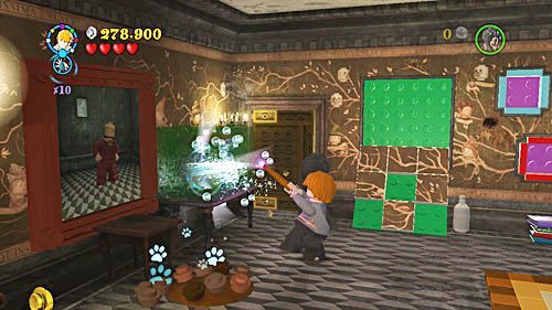 Wypełnimy magią AG akwarium w pomieszczeniu, do którego zdobyliśmy dostęp po znalezieniu klamki - Problemy stworka | Znajdźki - Rok 5 | LEGO Harry Potter Lata 5-7 - LEGO Harry Potter: Lata 5-7 - poradnik do gry