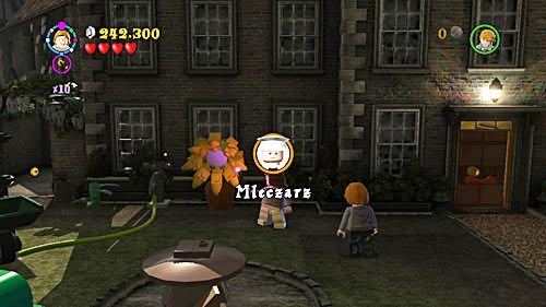 W ogrodzie znajdziemy miejsce, w którym istnieje możliwość kopania - Przerwana emerytura | Znajdźki - Rok 6 | LEGO Harry Potter Lata 5-7 - LEGO Harry Potter: Lata 5-7 - poradnik do gry